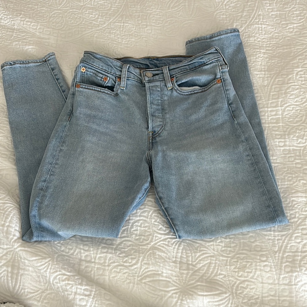 Levi’s Straight Leg Jeans